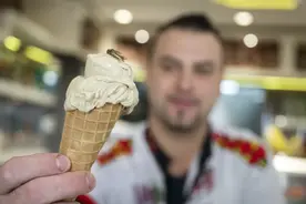 德国一商家开卖“蟋蟀味”冰激凌图片