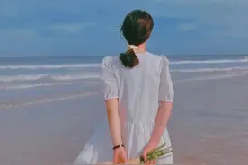 到了拍背影的年纪…图片