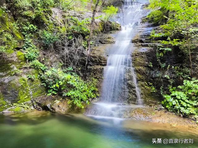 保定有一半是山区，但这座山的风景在我爬过的保定大山能排第二