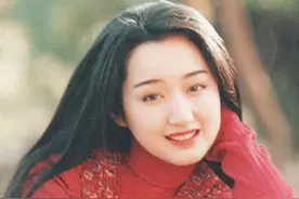 知名歌手杨钰莹：情迷赖文峰，为爱葬送大好前程，如今后悔了吗？图片