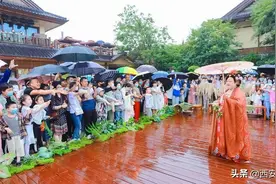 “花神”空降诗经里 市民游客体验别样的“古风端午”图片