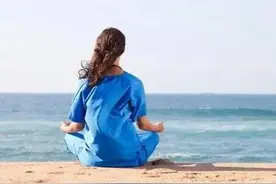 人到中年，做个绝情的女人图片