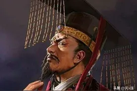伪帝袁术智慧压制，玉玺在手天下我有！吴骑、虎臣绕不过的控制！图片