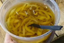 一碗冰粉48？现在的冰粉凉虾吃不起吃不起，根本吃不起！图片