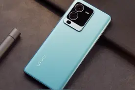 曾被“捧上天”的vivoS15Pro，如今价格大跌1000元，还值得买吗？图片