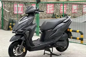 12980元，一款被价格耽误的好车，本田裂行125图片