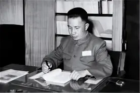孟良崮战役，粟裕束手无策时被一位老大爷点醒，成功击败张灵甫图片