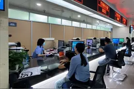 假期临近，如何快速办理出入境证件？这份指南快收藏图片