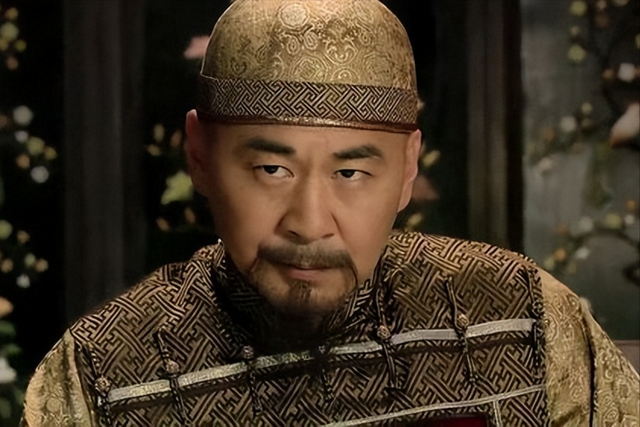 陈建斌确实把《甄嬛传》里的雍正演活了,王者风范一鼓作气展现的淋漓