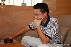一把牌输7亿美金，欠债200多亿跑路，金立手机创始人至今去向成谜图片