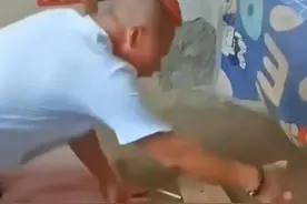 河北孝子弄巧成拙化解悲伤，四次摔碗而不破，把丧事办成喜事图片