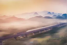 有三条举足轻重的跨境铁路，一旦全部建成，中华崛起必定势不可挡图片