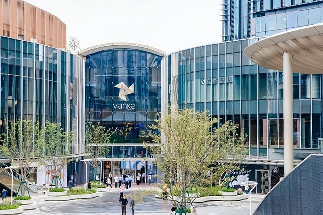 “首店首发经济”助力区域消费升级 上海天空万科广场今开门迎客