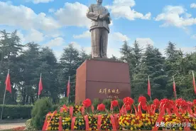 毛泽东—初出茅庐怀《七绝》，诗词抒情《呈父亲》图片