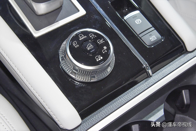 新车 | 17万起，广汽三菱新欧蓝德预售，全系1.5T四缸，可选7座
