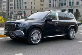 海外售价100万，国内售价300万，究竟是谁给奔驰的勇气？图片