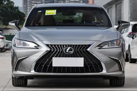 2022款ES260卓越版：2.5排量+8AT雷克萨斯中大型轿车，落地近40万图片