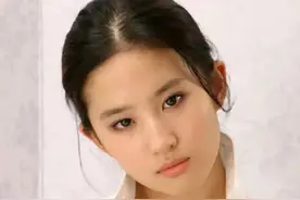 刘亦菲如此漂亮却还没有男朋友，不知谁能最后抱得美人归图片