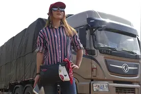 90后女孩开18米大货车，跑遍全国，霸气征婚：月入2万，我养你图片