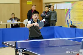 打乒乓球真能预防近视眼吗？为什么很多打乒乓球的人戴眼镜图片