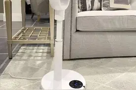 这个风扇直接封神吧！不用联网，动动嘴就来风！超级凉快图片