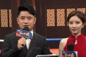 赛前专访童锦程耀扬，坏空空化身主持人，露肩大长腿抢眼，看呆了图片