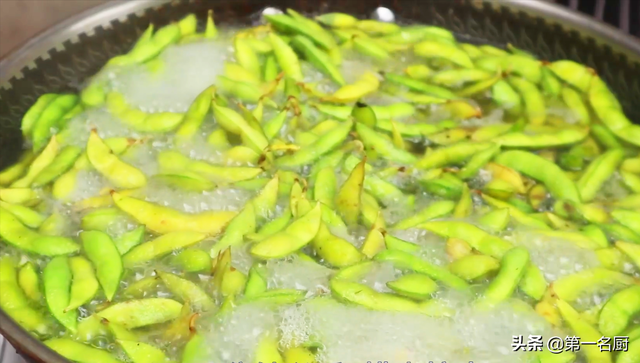 鑰佽瘽锛氬鍚冭眴锛岃儨杩囪倝锛佸缓璁鍚?绉嶈眴锛屼綆鐑噺楂樿泲鐧斤紝鍒笉鎳傚悆