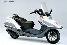 车型历史图库：Honda CN250 Fusion（上）图片