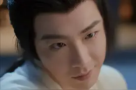 尖嘴猴腮、獐头鼠目，娱乐圈顶流“歪瓜裂枣”，到底谁在捧臭脚？图片