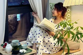 35岁大姑娘买下23㎡LOFT，利用4米层高切出隔层卧室，一人住太爽图片
