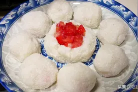 春天，少吃香蕉多吃草莓，一次做好存冰箱，随吃随取，特省事图片