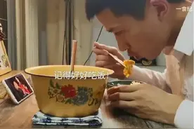 "谢谢，再见"知名美食主播发告别视频，再见成了永别图片