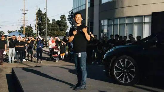 割美国人韭菜，找韩国人造车，还中国人债务...贾跃亭逆袭了？