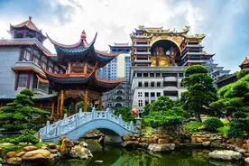 拉萨有布达拉宫，贵州有天下第一水司楼，广西云天宫“不甘示弱”图片