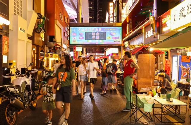 贵阳太平路，越夜越精彩！