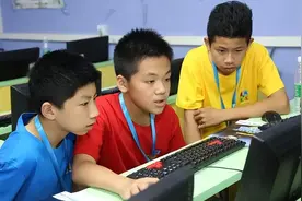 少儿编程学费上万，是交智商税？家长让孩子学编程，到底图什么？图片