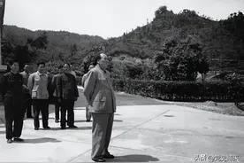 1965年重上井冈山，毛主席情绪激动，又有几分忧郁图片