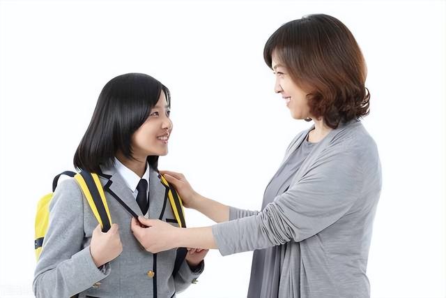 初中生叛逆家长应该怎么对待?(初中生逆反心理的解决方法) - 趣测网