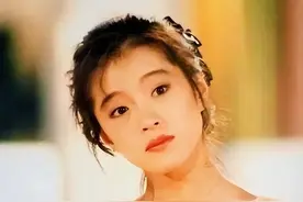 昭和4大纯欲天花板：田中点烟、中森落泪、吉永踏雪、泽口露齿图片