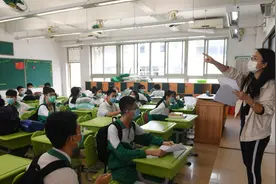 入职后才知道，代课老师和在编教师的差距，不只是编制那么简单图片