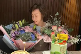 张怡宁久违亮相！为6旬丈夫生1儿1女，41岁近照显年轻，皮肤白皙图片