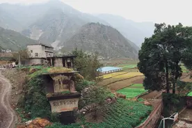 新中国铁路史上最惨烈的事故之利子依达事故图片