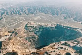 甘肃省白银市的这片土地，已从“疮疤”变成“蓝色海洋”图片
