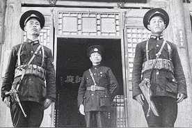 民国时期 一把盒子炮能值多少钱？进口和国产的价格又能相差多少？图片