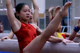 体操女皇程菲：25岁退役养伤，因长期服药胖至200斤，至今仍单身图片