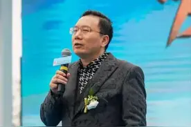 常州前首富4年前坐拥430亿，如今倒欠325亿，把烂摊子丢给了政府图片