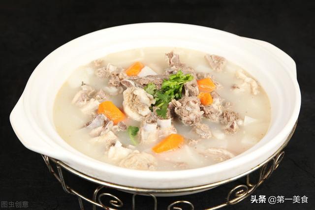 炖羊肉用料太多，难怪不好吃！只需2样料，炖好后汤鲜肉香