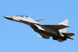 中国说到做到！歼-16南海拦截美军侦察机，美方倒打一耙：不专业图片