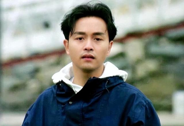 19年已往了,那个为张国荣终身不娶的唐鹤德,他做到了吗?