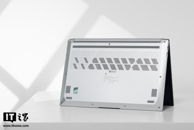 ��˶��ηPro15 2023���⣺��ѡ����ֵRTX�ᱡ��